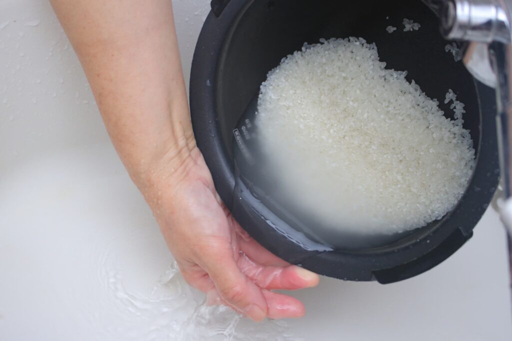 米とぎをお湯でやるのはどう？味は？寒いときの対処法も紹介！